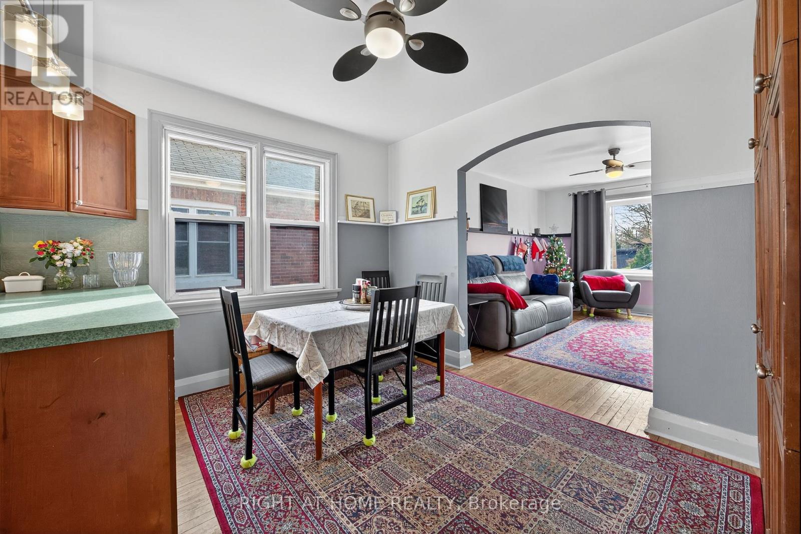 25 Thomson Street, Barrie, Ontario  L4N 1X4 - Photo 6 - S13013342