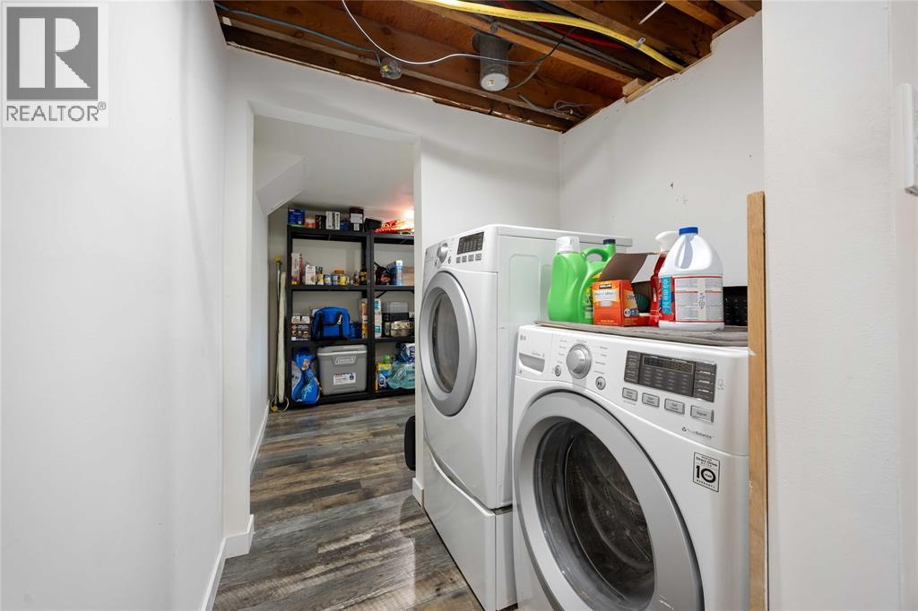 1209 Webster Drive, Sarnia, Ontario  N7S 2J6 - Photo 24 - 26008373