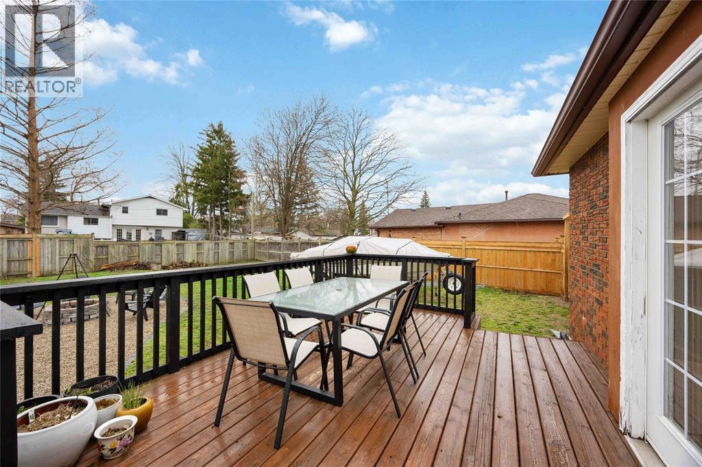 1209 Webster Drive, Sarnia, Ontario  N7S 2J6 - Photo 28 - 26008373