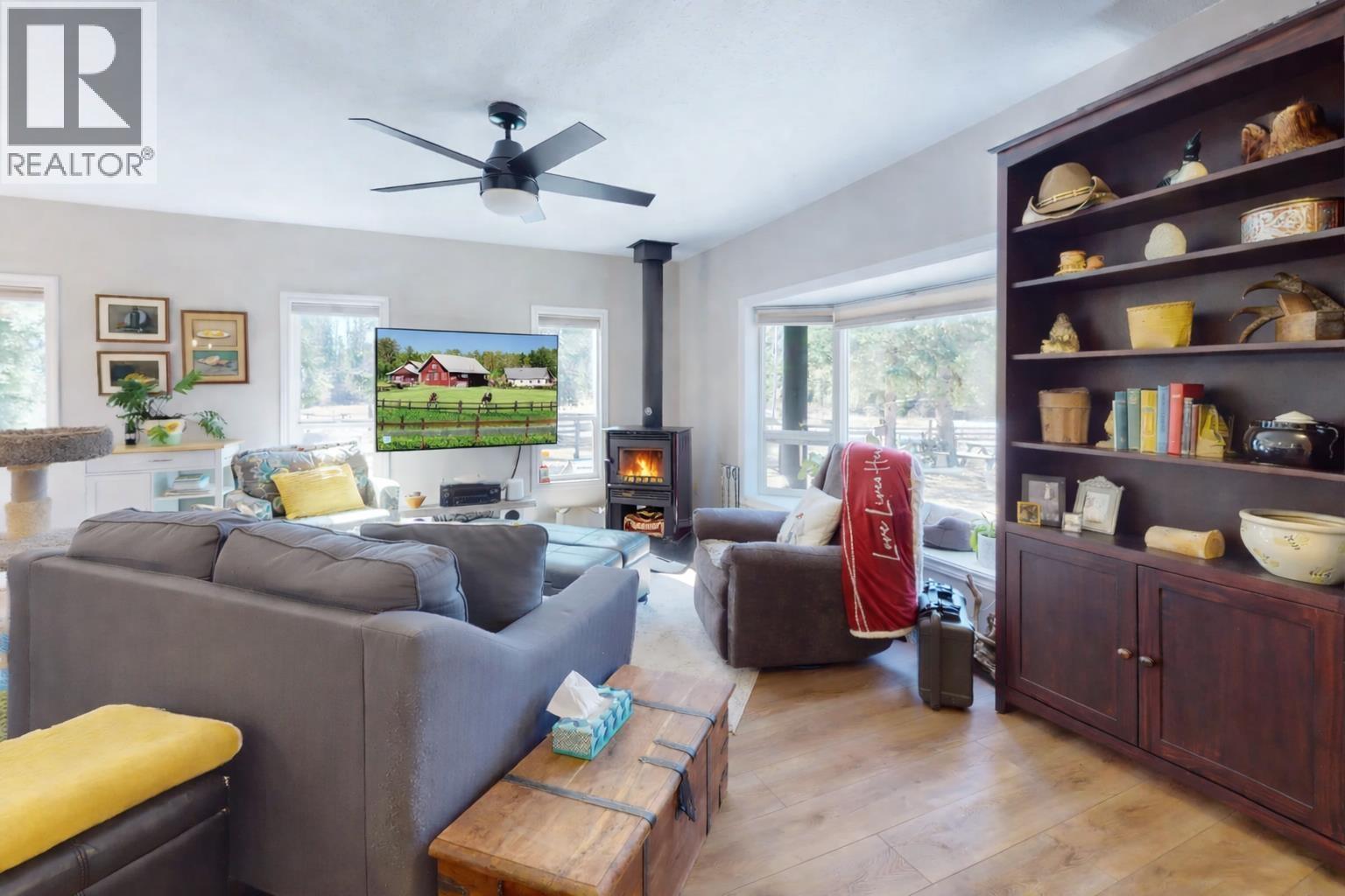 6982 Inman Road, Lone Butte, British Columbia  V0K 1X0 - Photo 4 - R3110104