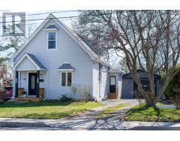 621 ROSSEAU ROAD, Hamilton, Ontario