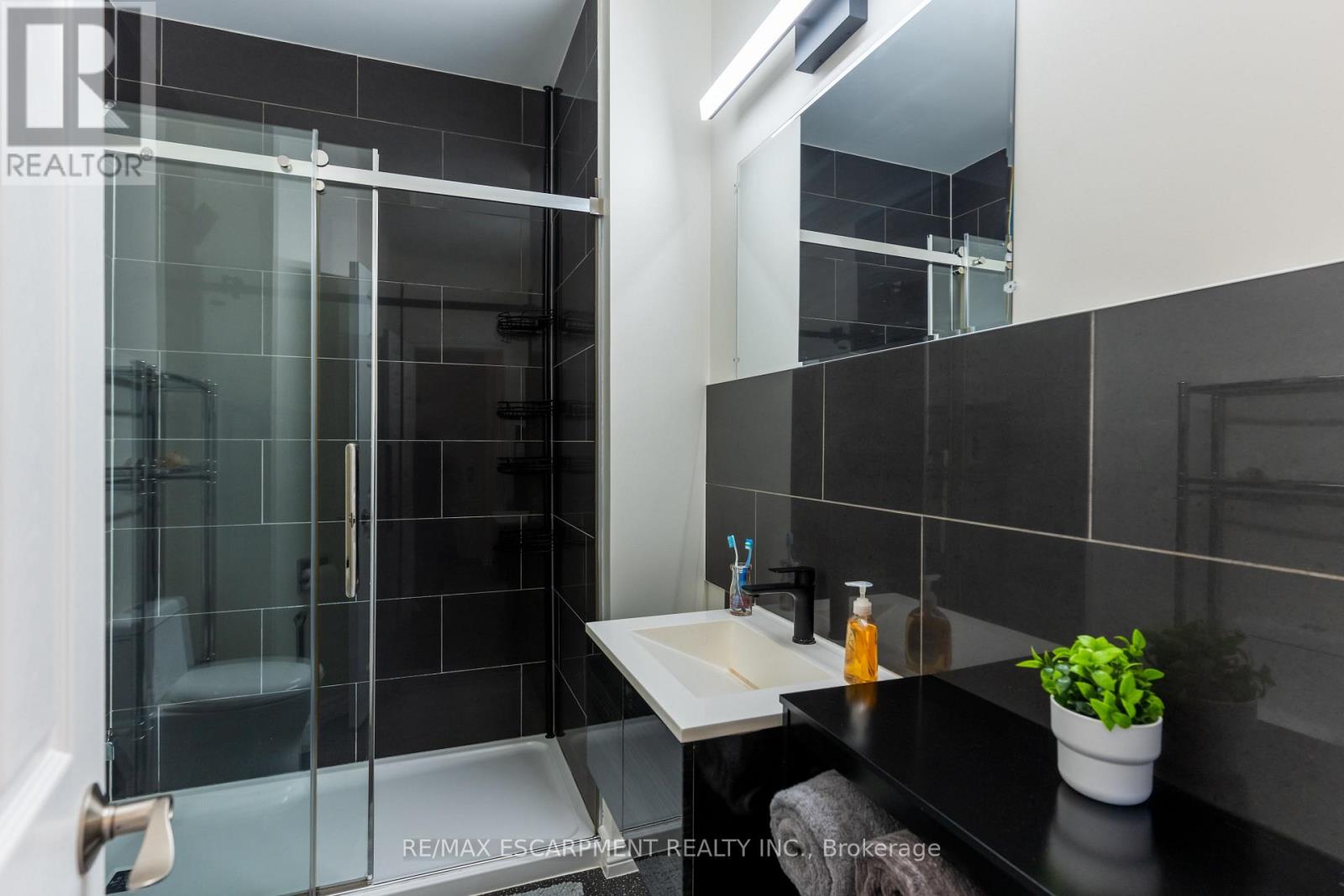 621 Rosseau Road, Hamilton, Ontario  L8K 4T9 - Photo 20 - X13001298