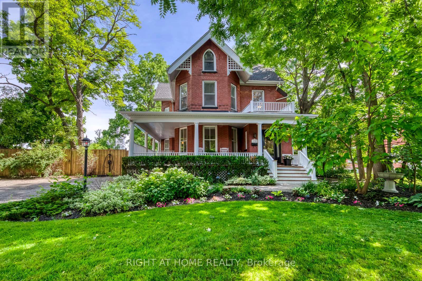 118 MAIN STREET S, Brampton, Ontario