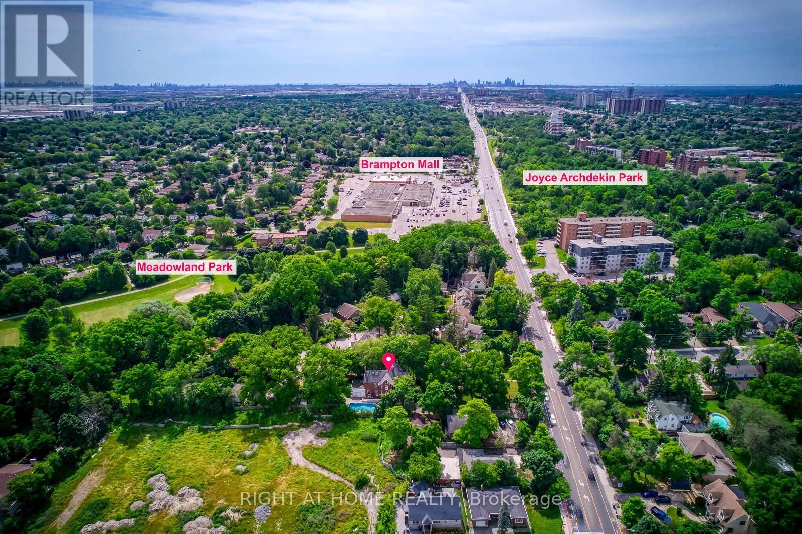 118 Main Street S, Brampton, Ontario  L6W 2C8 - Photo 6 - W13013104