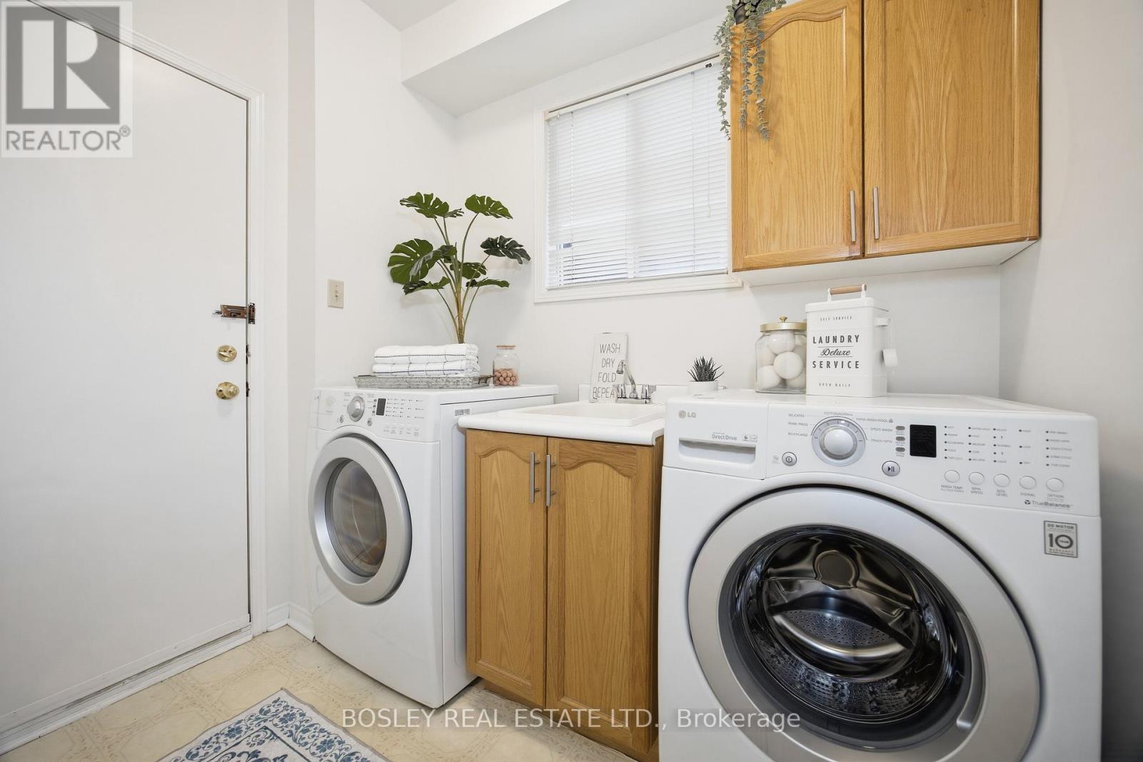 5176 Castlefield Drive, Mississauga, Ontario  L5V 1S2 - Photo 18 - W13013148