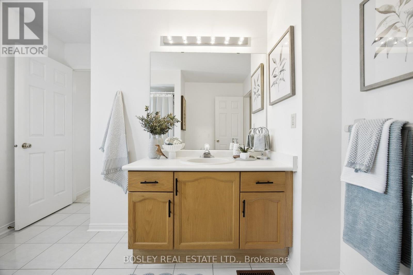 5176 Castlefield Drive, Mississauga, Ontario  L5V 1S2 - Photo 32 - W13013148