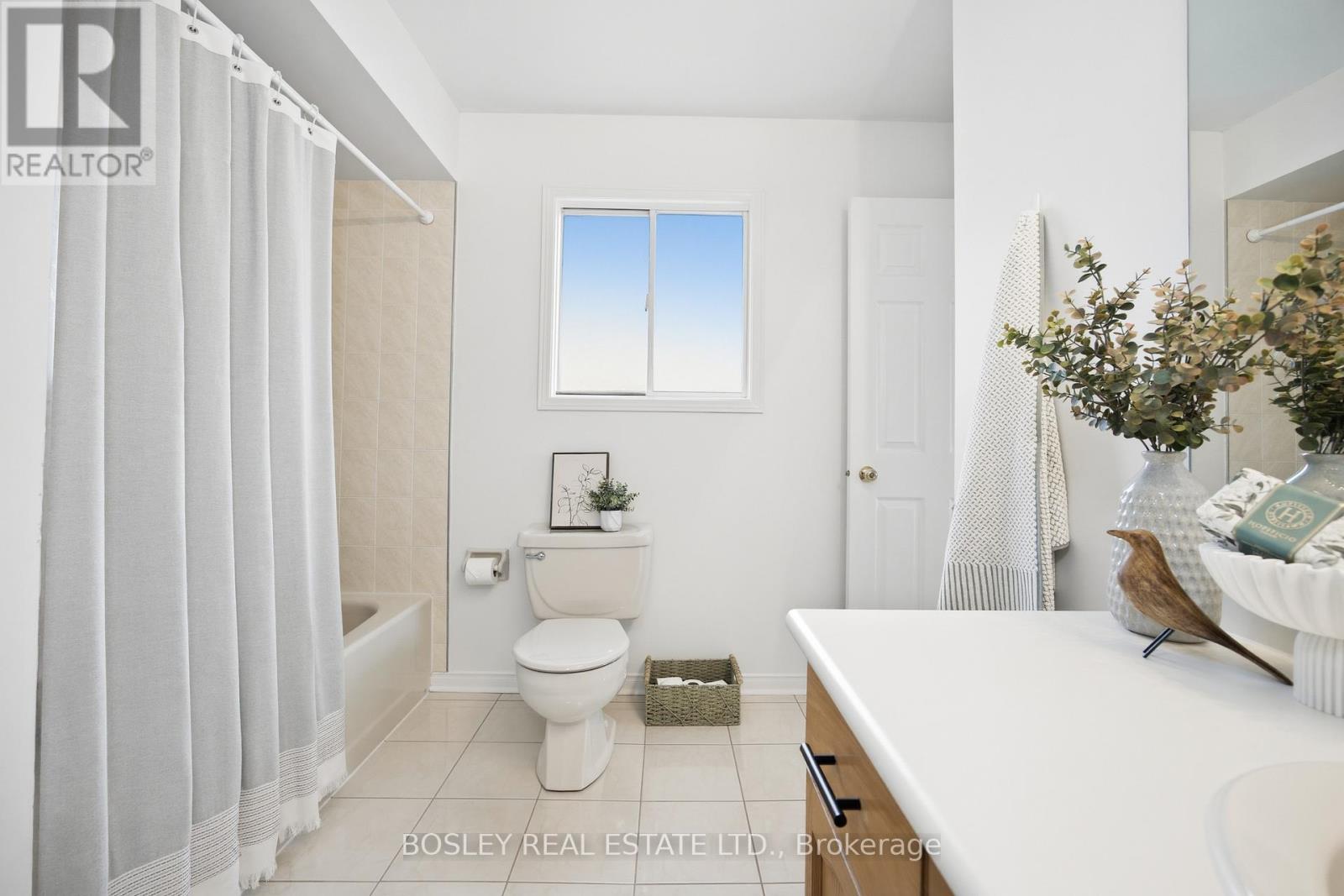 5176 Castlefield Drive, Mississauga, Ontario  L5V 1S2 - Photo 33 - W13013148