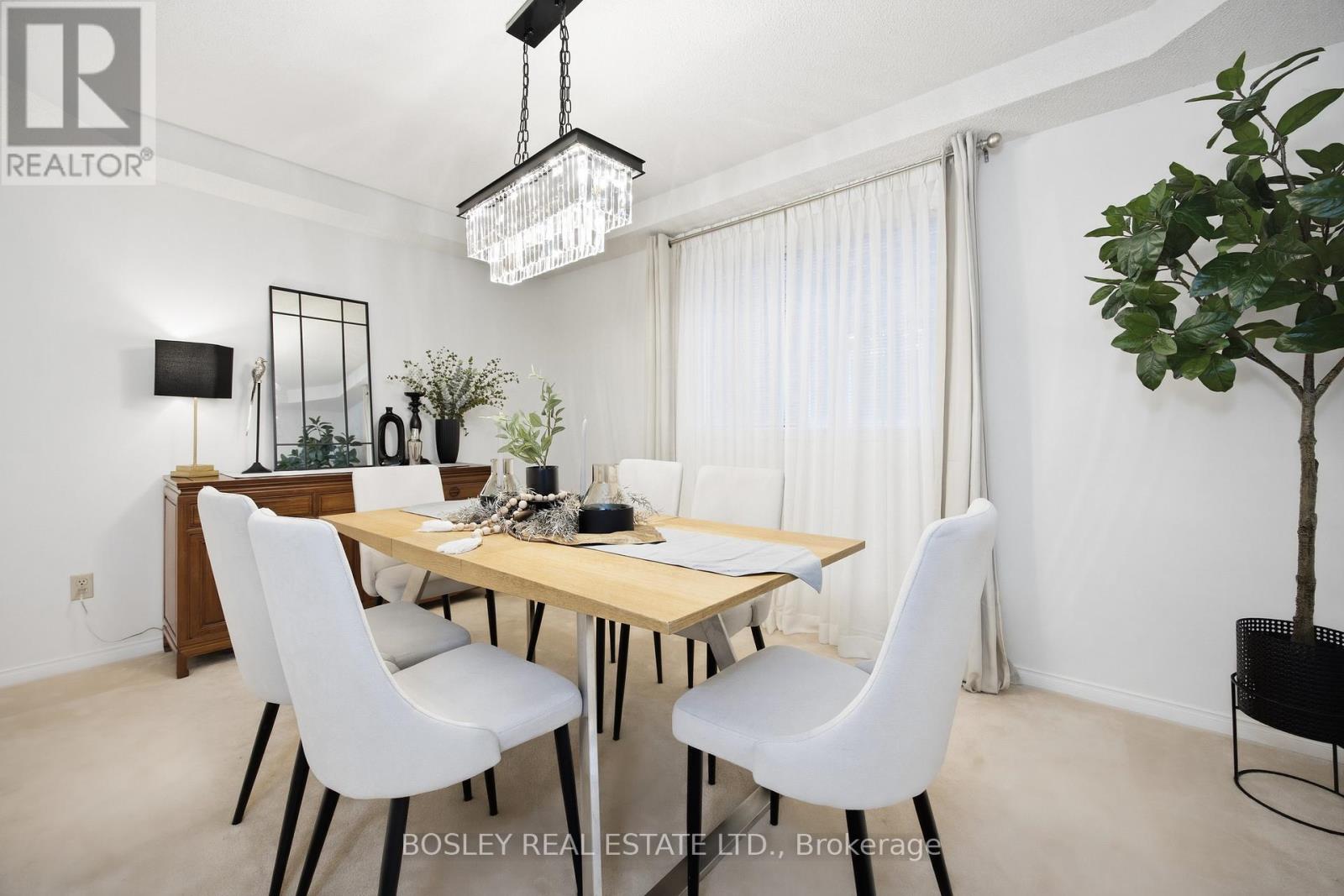 5176 Castlefield Drive, Mississauga, Ontario  L5V 1S2 - Photo 5 - W13013148