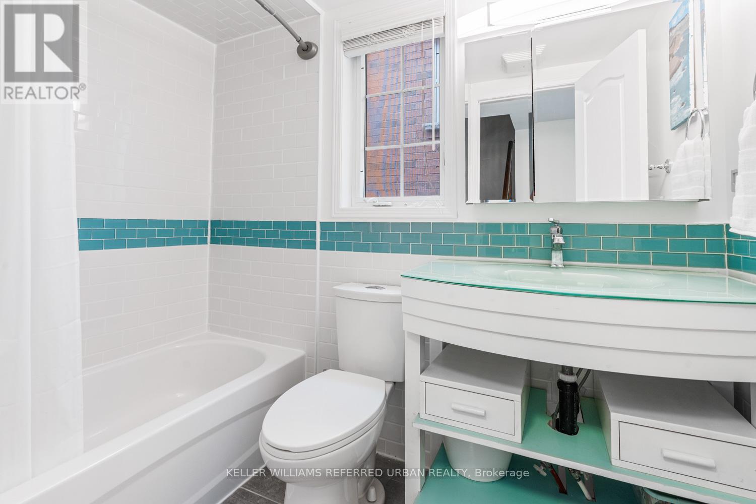 26 Abraham Welsh Road, Toronto, Ontario  M9M 0B7 - Photo 31 - W13013160