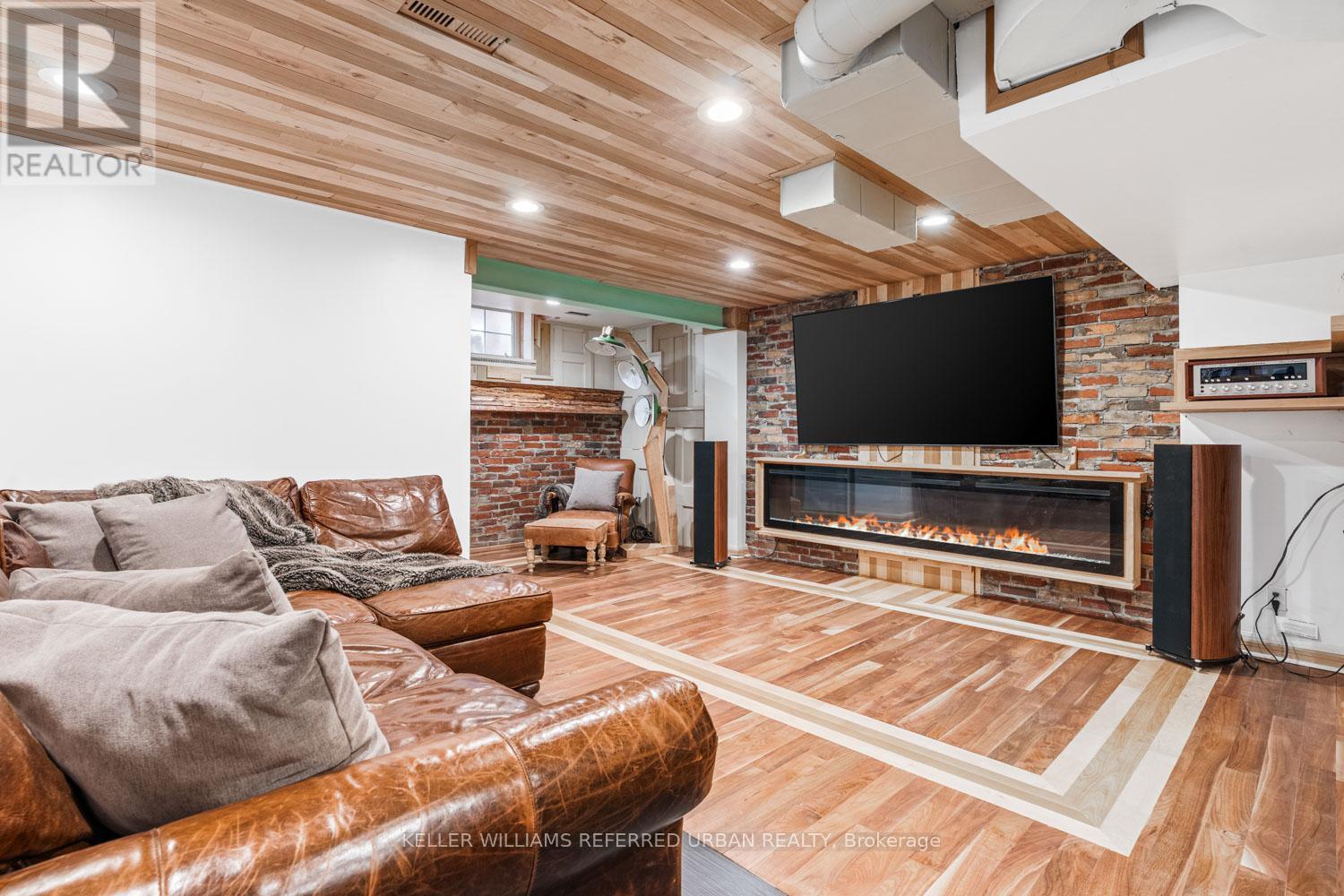 26 Abraham Welsh Road, Toronto, Ontario  M9M 0B7 - Photo 34 - W13013160