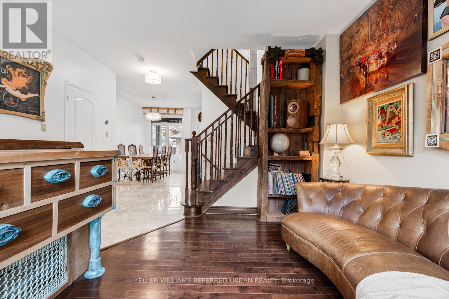 26 Abraham Welsh Road, Toronto, Ontario  M9M 0B7 - Photo 5 - W13013160