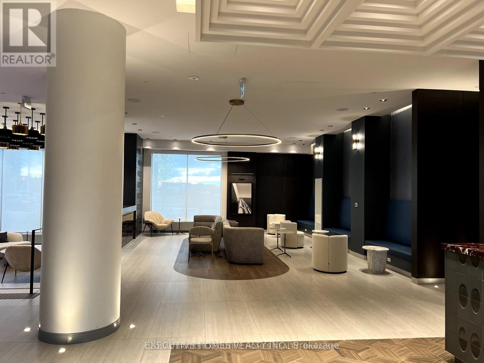 427 - 412 Silver Maple Road, Oakville, Ontario  L6H 7X8 - Photo 2 - W13013206