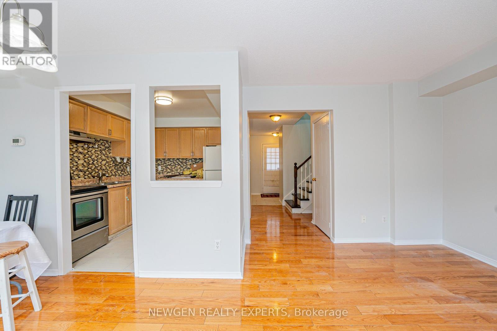 68 Wickstead Court, Brampton, Ontario  L6R 1N8 - Photo 12 - W13013270