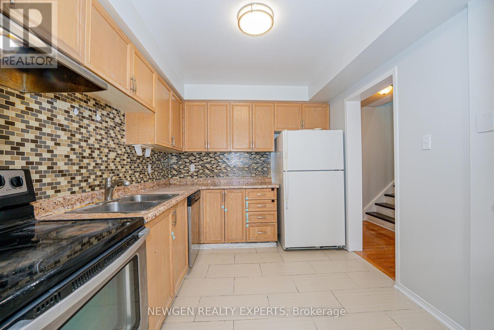 68 Wickstead Court, Brampton, Ontario  L6R 1N8 - Photo 15 - W13013270