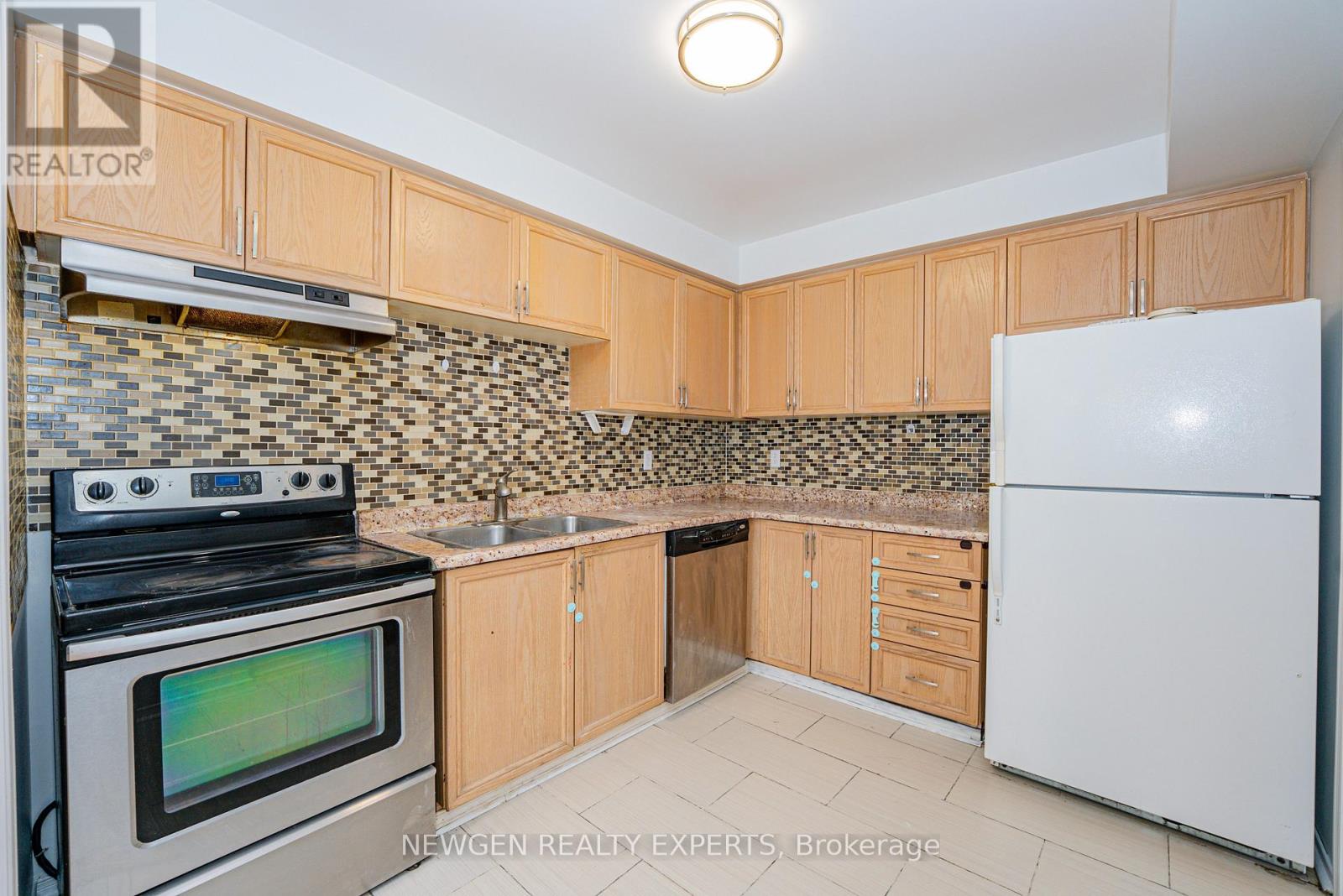 68 Wickstead Court, Brampton, Ontario  L6R 1N8 - Photo 16 - W13013270