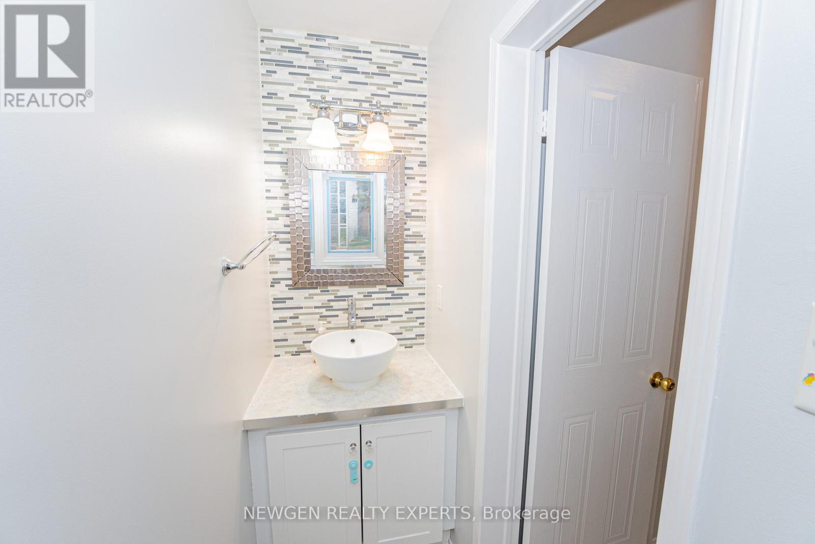 68 Wickstead Court, Brampton, Ontario  L6R 1N8 - Photo 17 - W13013270