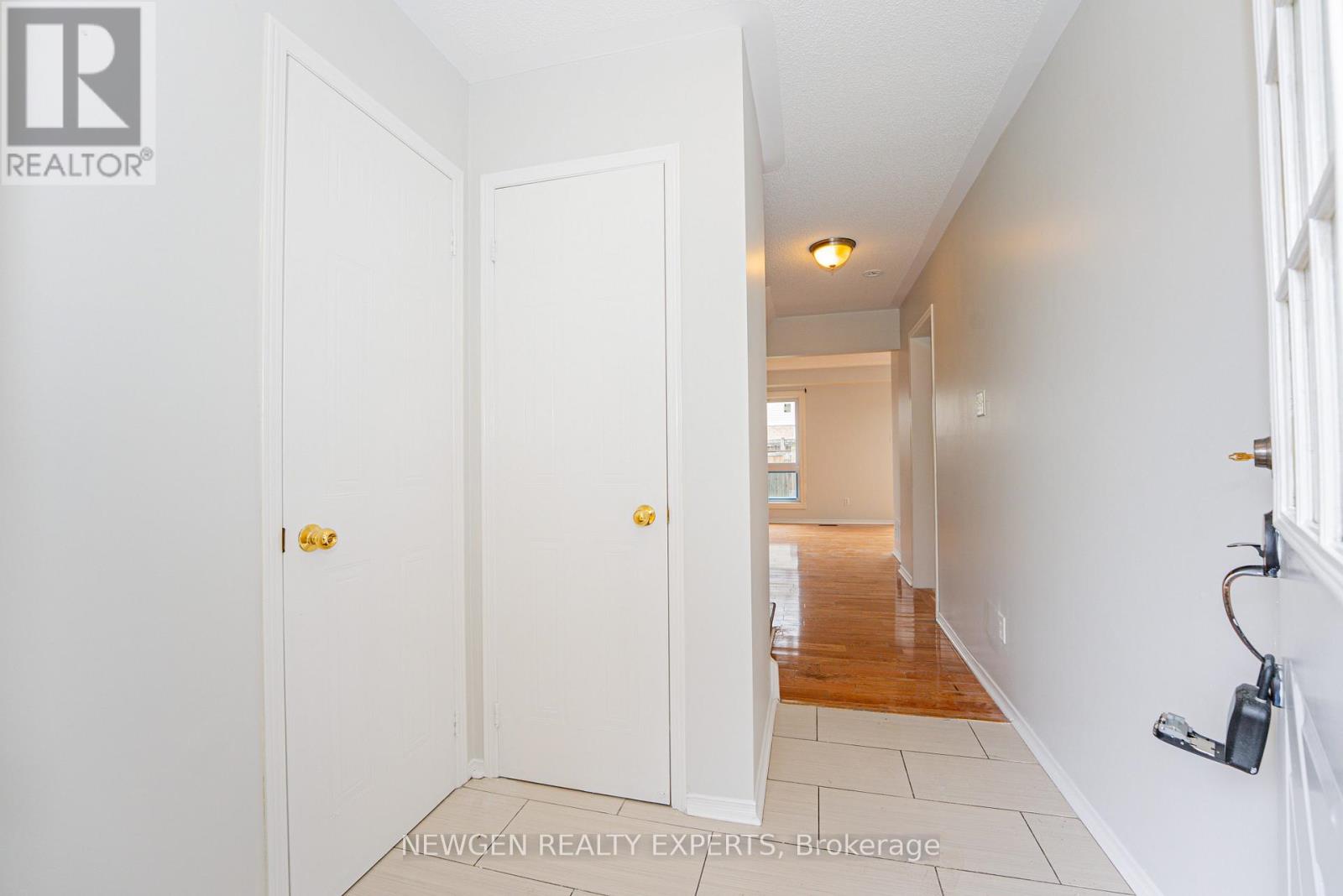 68 Wickstead Court, Brampton, Ontario  L6R 1N8 - Photo 5 - W13013270