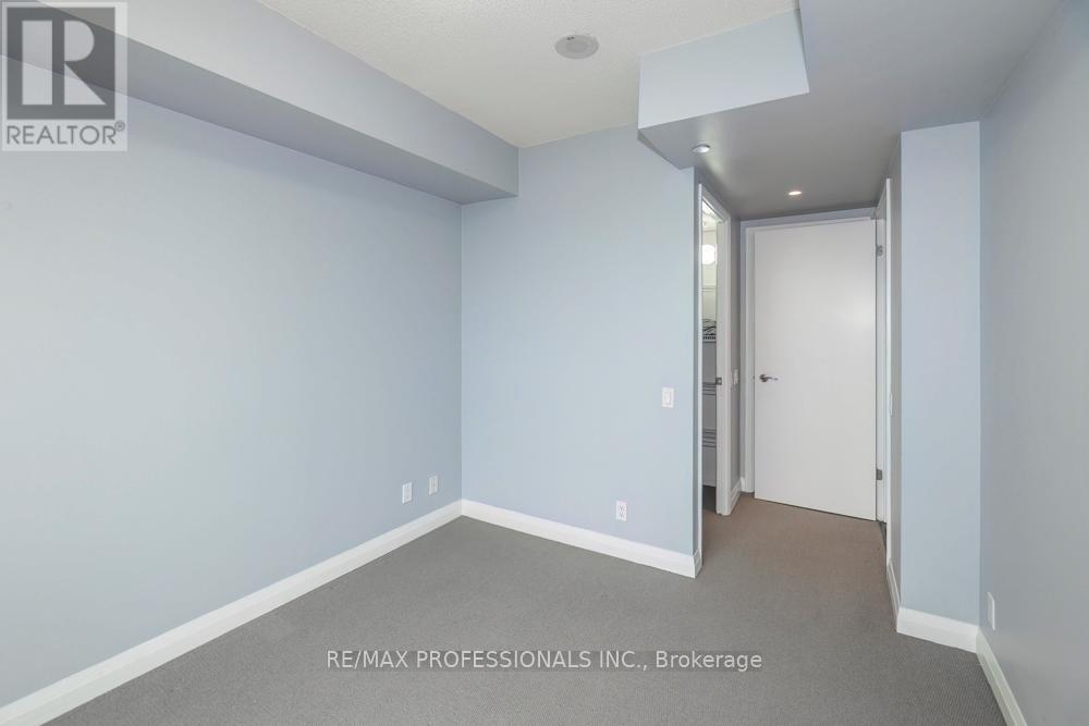 1301 - 5 Valhalla Inn Road, Toronto, Ontario  M9B 1S9 - Photo 14 - W13013338