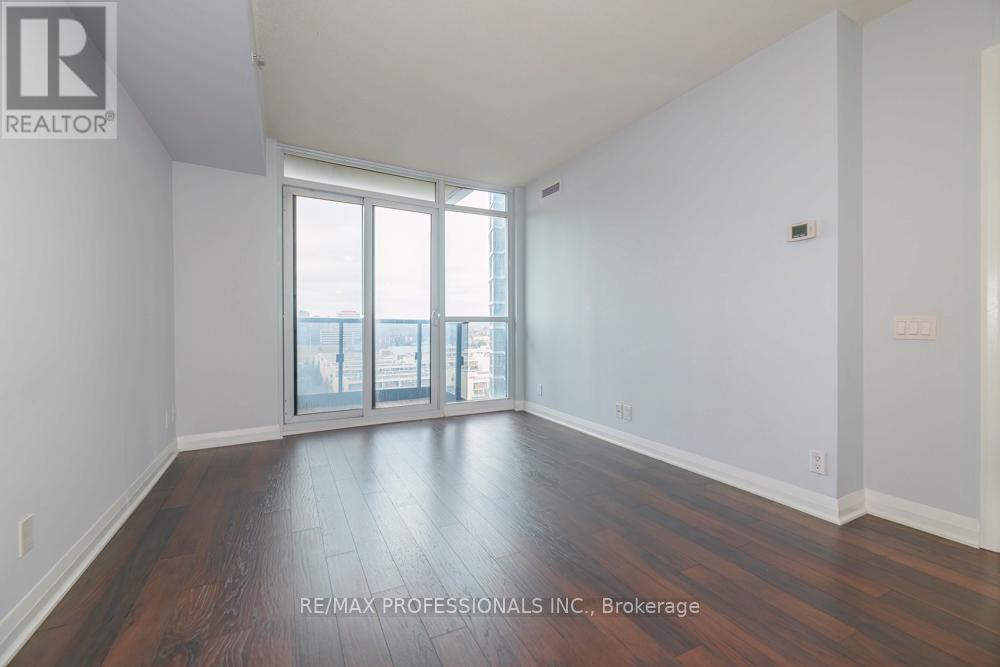 1301 - 5 Valhalla Inn Road, Toronto, Ontario  M9B 1S9 - Photo 3 - W13013338