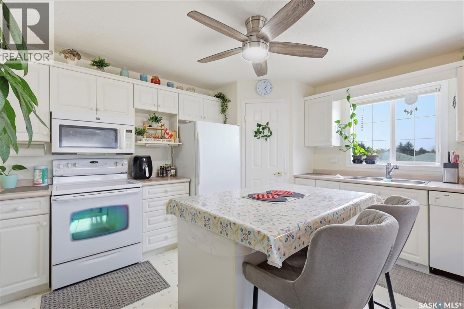 215 934 Heritage View, Saskatoon, Saskatchewan  S7H 5R9 - Photo 9 - SK033259