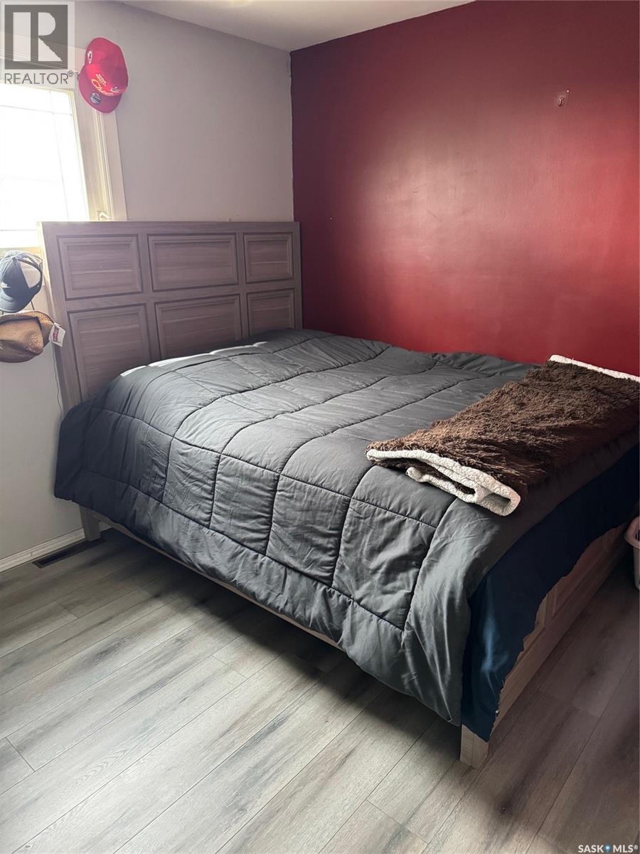 1509 Young Street, Estevan, Saskatchewan  S4A 0J5 - Photo 11 - SK033257