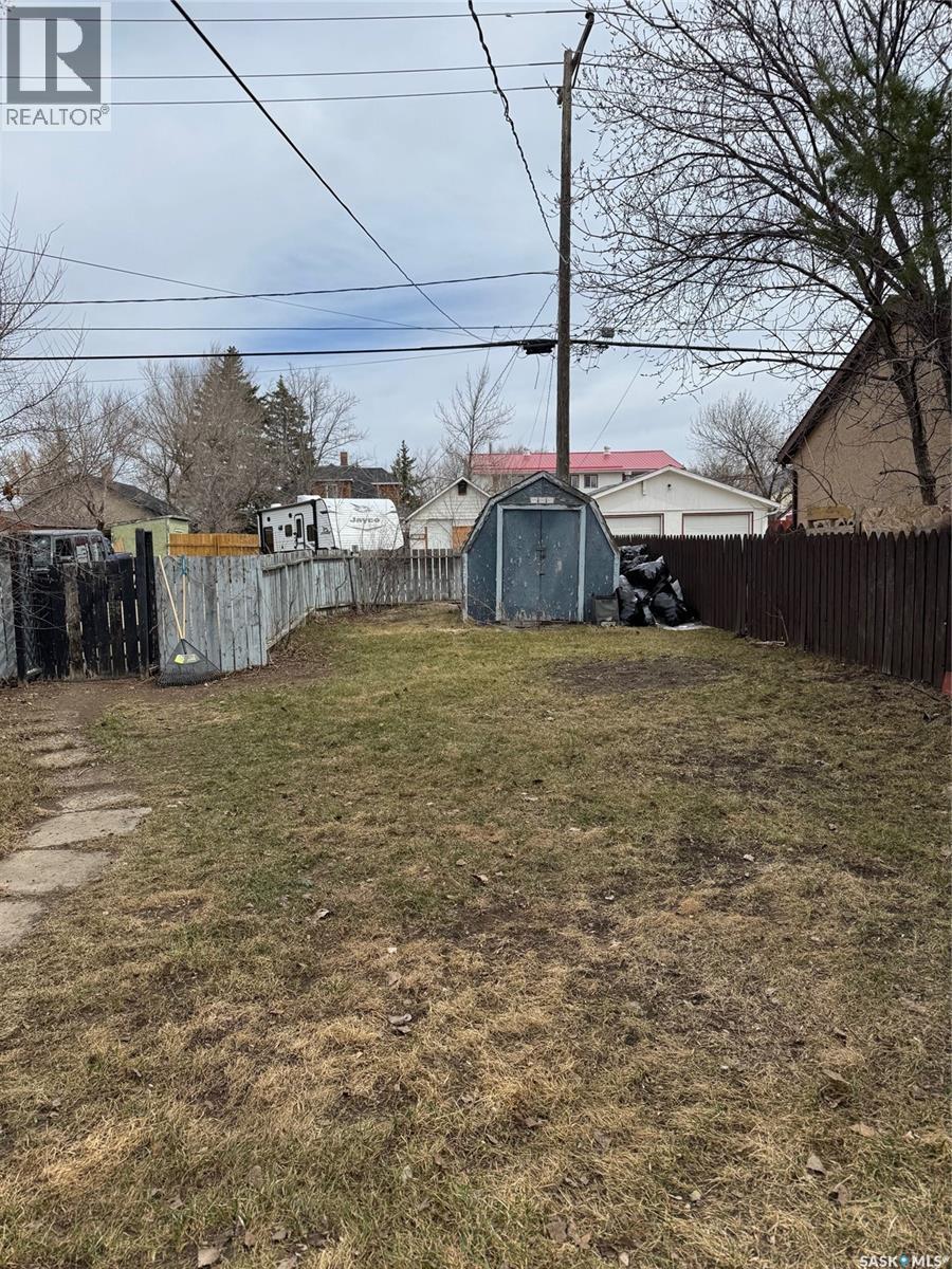 1509 Young Street, Estevan, Saskatchewan  S4A 0J5 - Photo 6 - SK033257