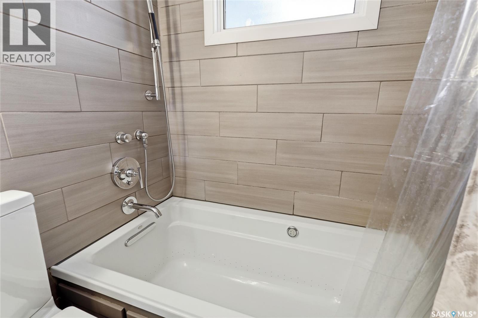 12 Secord Place, Regina, Saskatchewan  S4R 3T4 - Photo 21 - SK033244