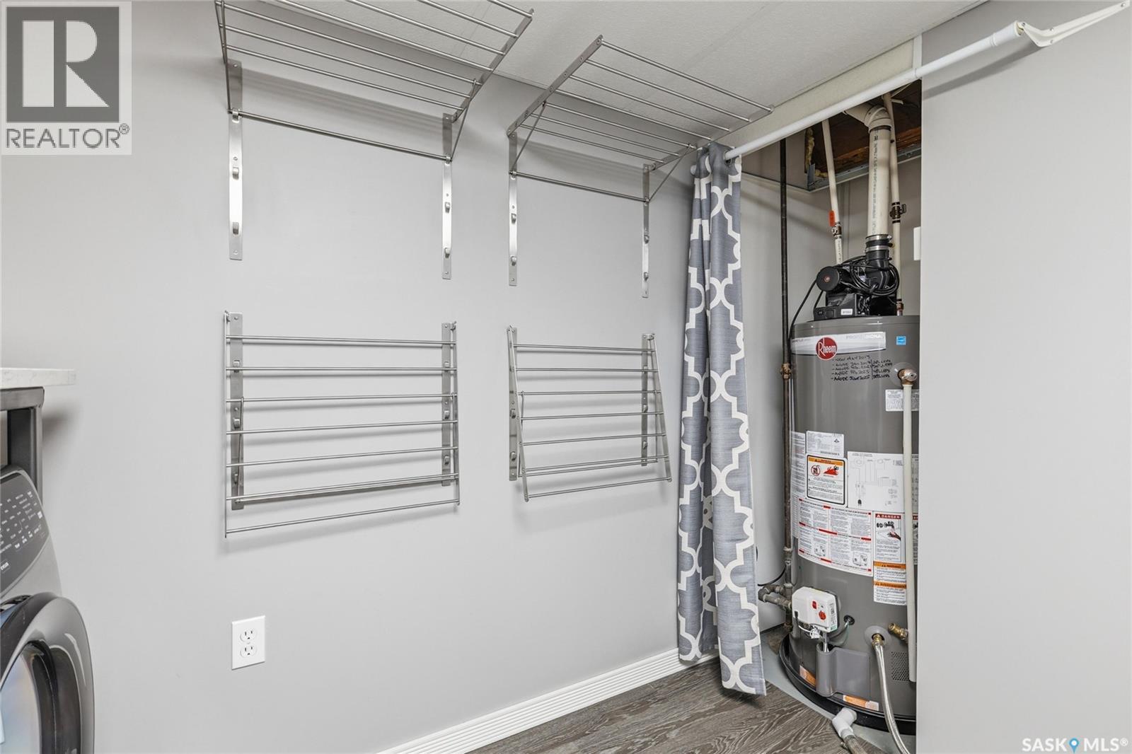 12 Secord Place, Regina, Saskatchewan  S4R 3T4 - Photo 35 - SK033244