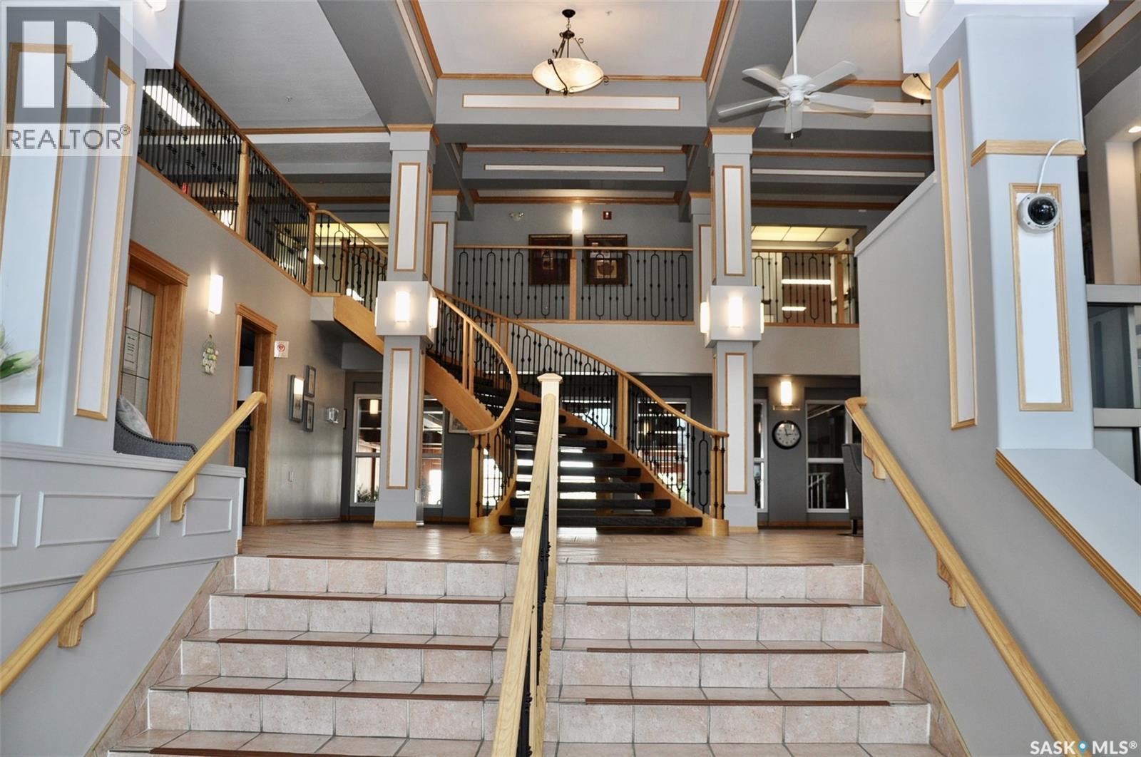 317 325 Keevil Crescent, Saskatoon, Saskatchewan  S7N 4R8 - Photo 3 - SK033048