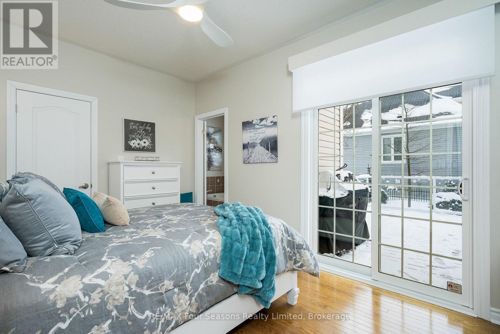 64 Waterview Road, Wasaga Beach, Ontario  L9Z 0E9 - Photo 10 - S12782282