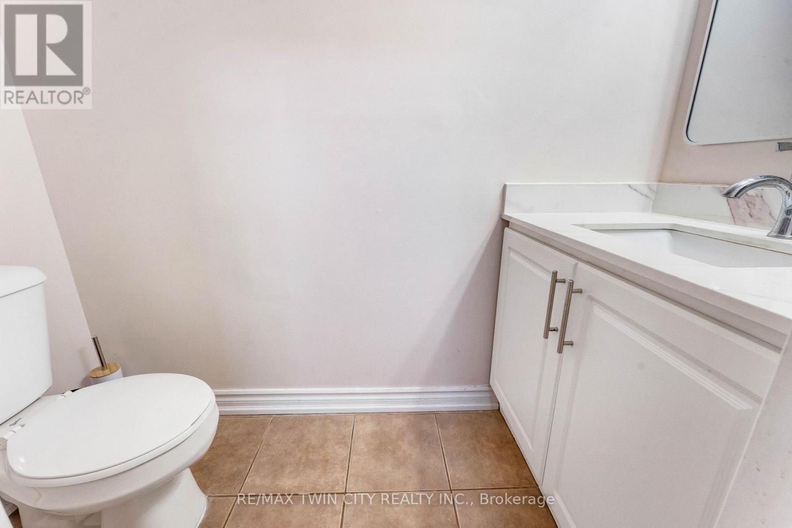 142 Dubrick Crescent, Kitchener, Ontario  N2E 4G3 - Photo 16 - X13013220