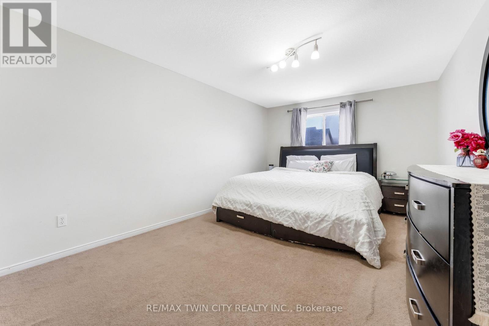 142 Dubrick Crescent, Kitchener, Ontario  N2E 4G3 - Photo 20 - X13013220