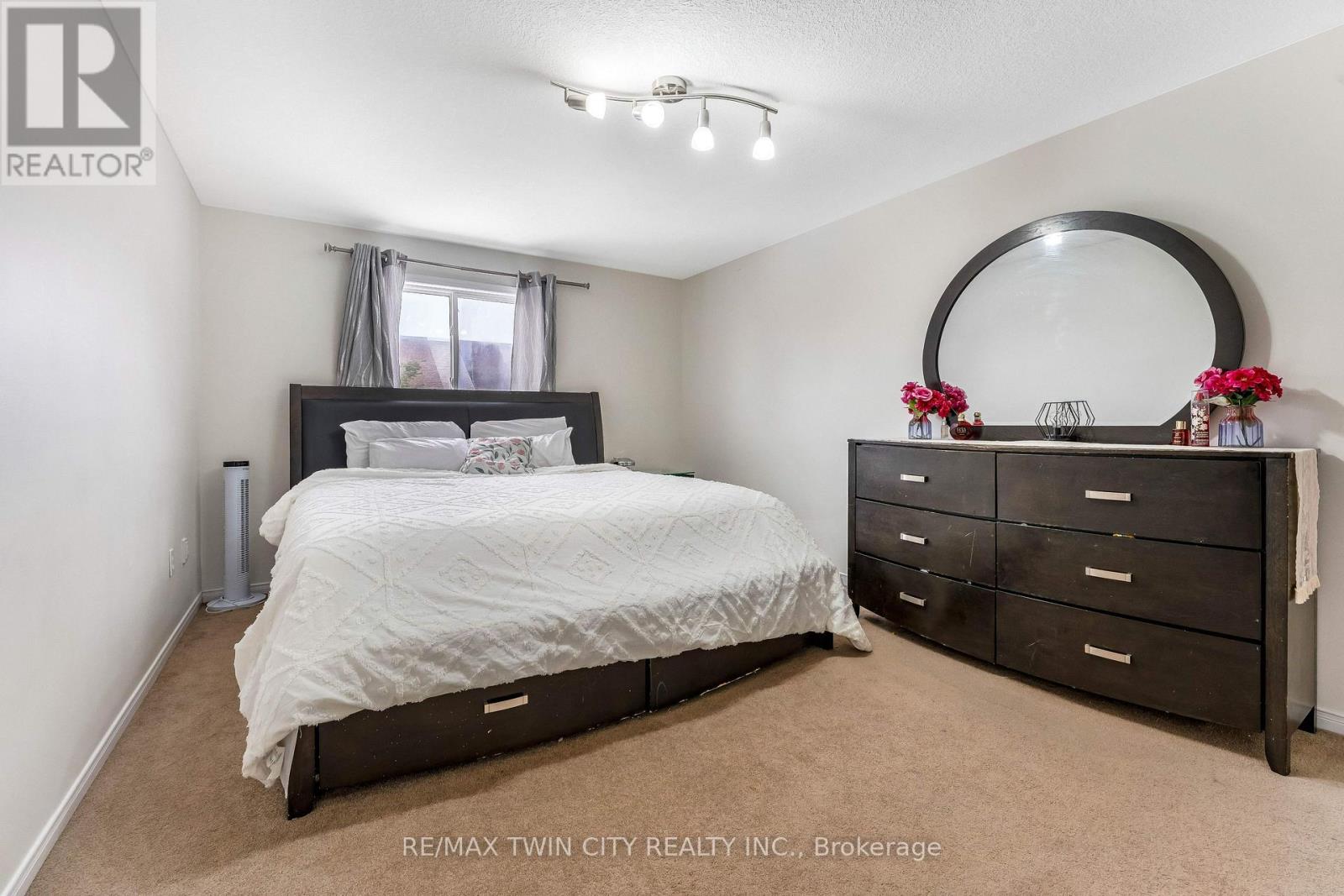 142 Dubrick Crescent, Kitchener, Ontario  N2E 4G3 - Photo 21 - X13013220