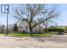 180 MEAD AVENUE, Hamilton, Ontario