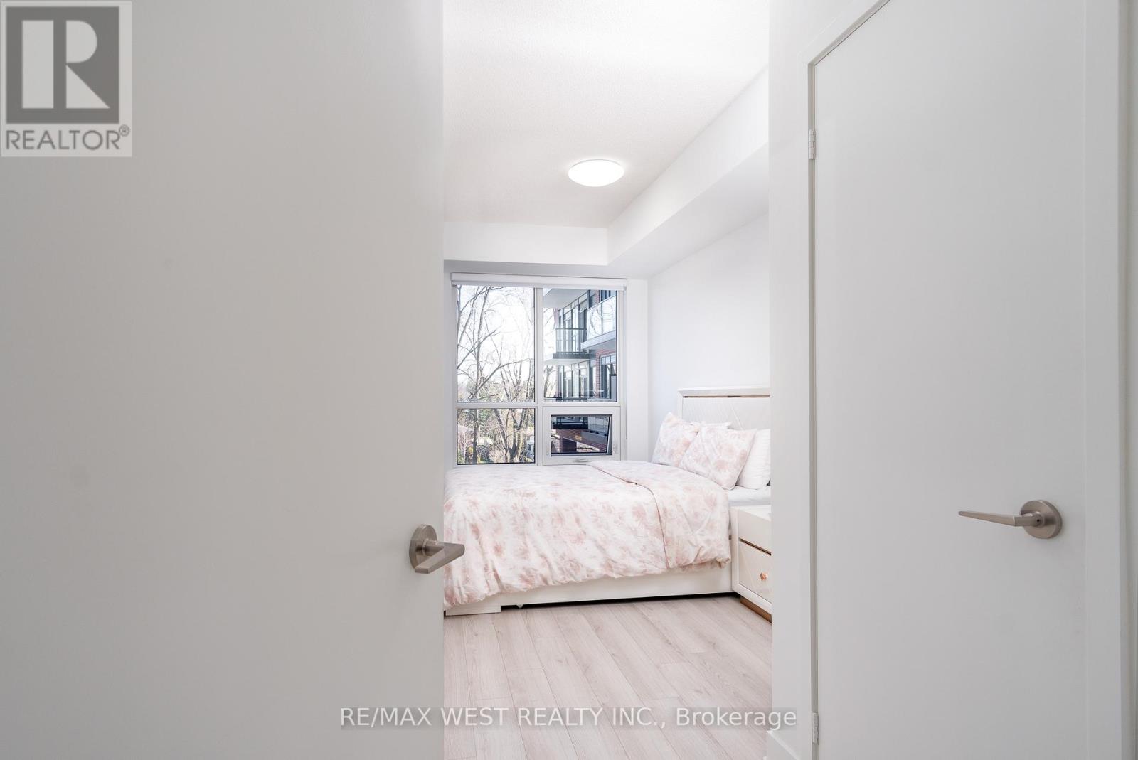 231 - 681 Yonge Street, Barrie, Ontario  L4N 4E8 - Photo 11 - S13009646