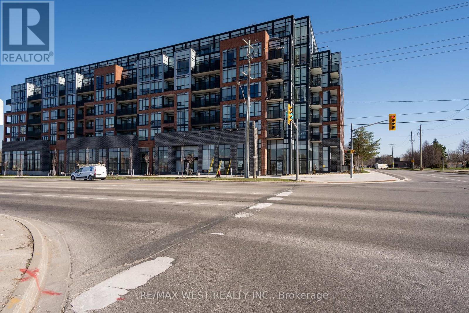 231 - 681 YONGE STREET, Barrie, Ontario