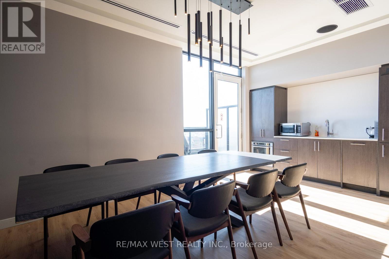 231 - 681 Yonge Street, Barrie, Ontario  L4N 4E8 - Photo 22 - S13009646