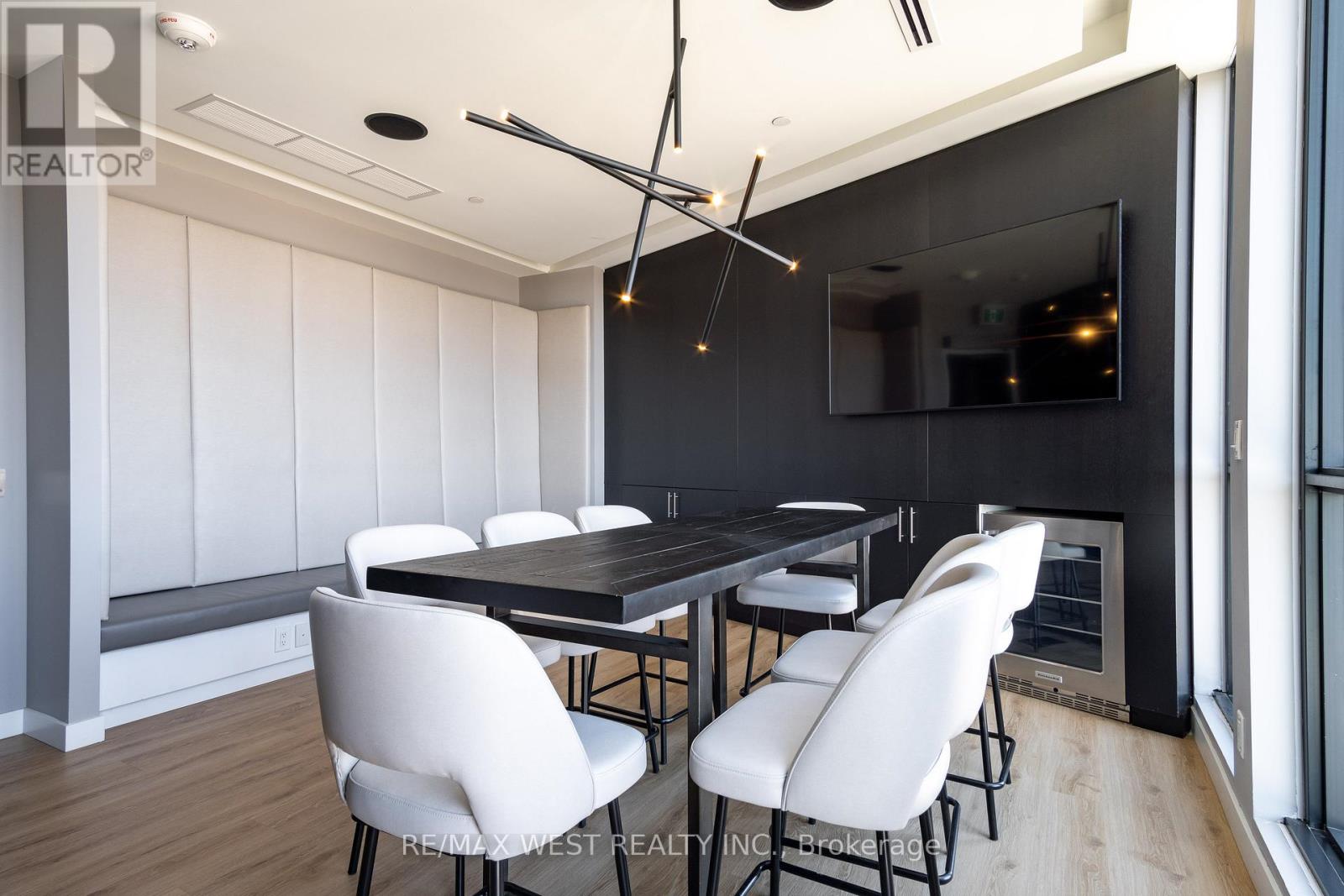 231 - 681 Yonge Street, Barrie, Ontario  L4N 4E8 - Photo 24 - S13009646