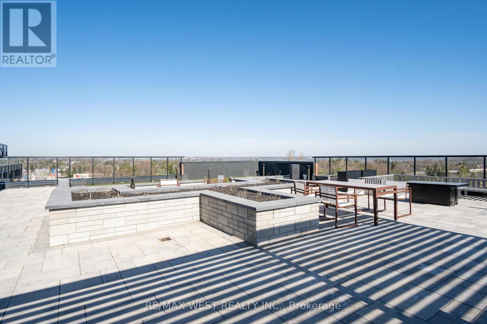 231 - 681 Yonge Street, Barrie, Ontario  L4N 4E8 - Photo 32 - S13009646