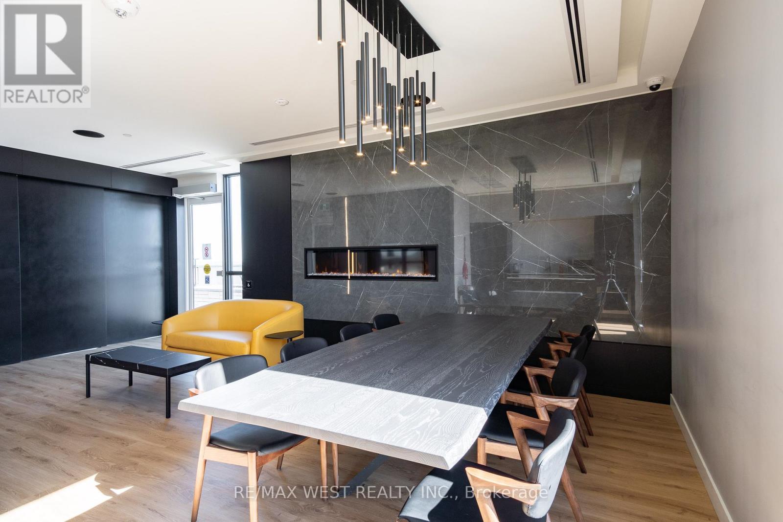 231 - 681 Yonge Street, Barrie, Ontario  L4N 4E8 - Photo 21 - S13009646