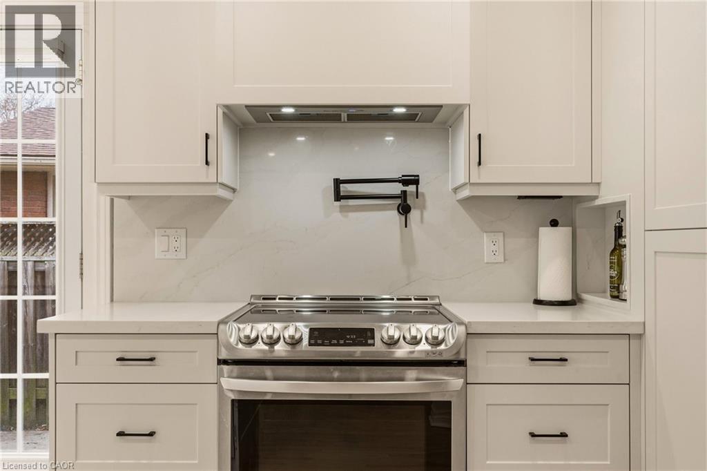 134 Little John Road, Dundas, Ontario  L9H 4H3 - Photo 6 - 40821919