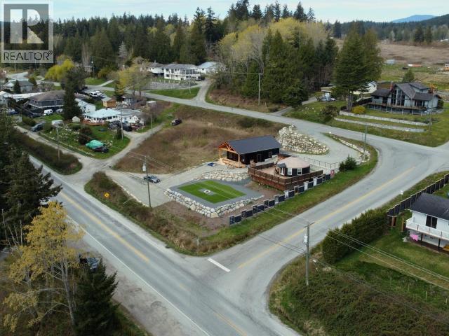 8122 Highway 101, Powell River, British Columbia   - Photo 1 - 19782