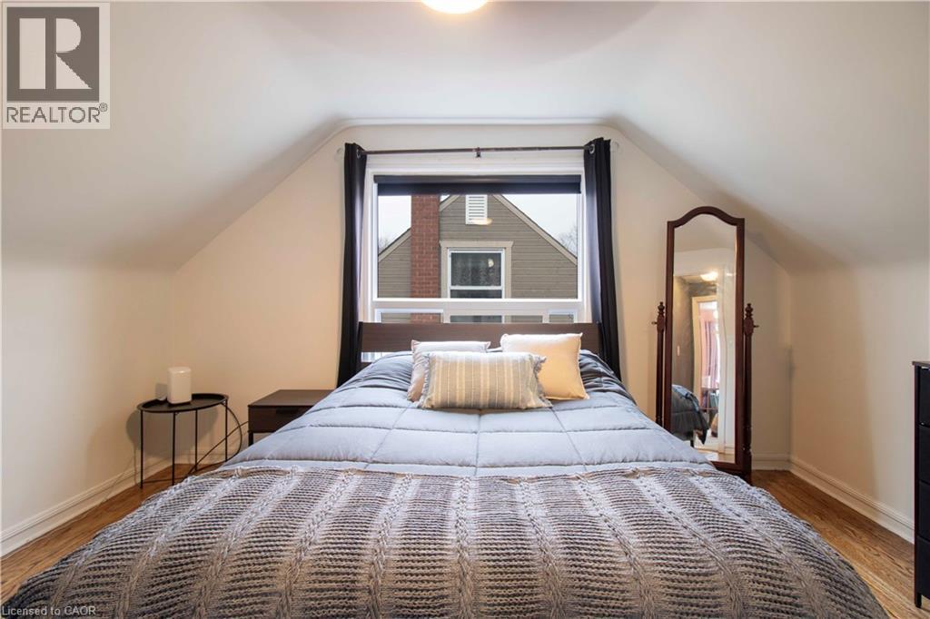 149 E 34th Street, Hamilton, Ontario  L8V 3W7 - Photo 25 - 40821836