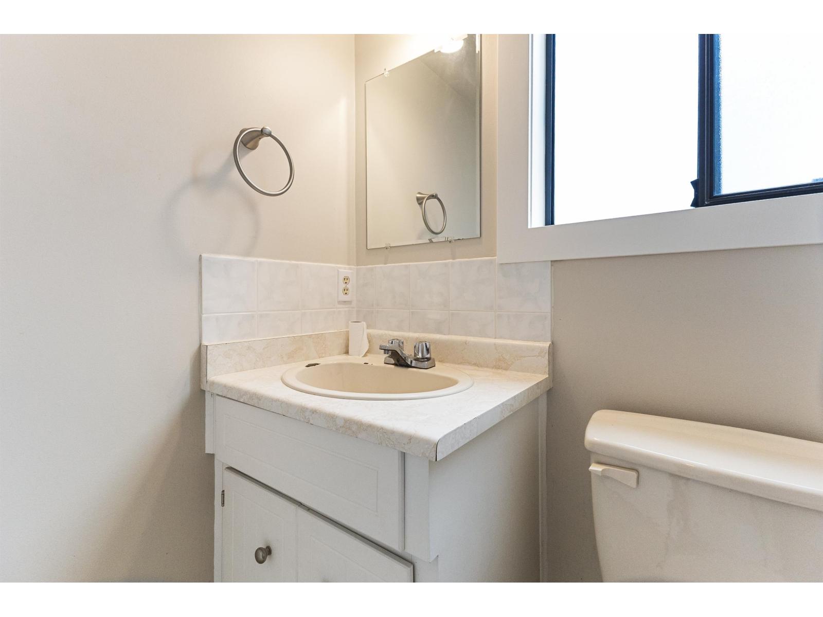 3778 Nanaimo Crescent, Abbotsford, British Columbia  V2T 4Z8 - Photo 19 - R3100139