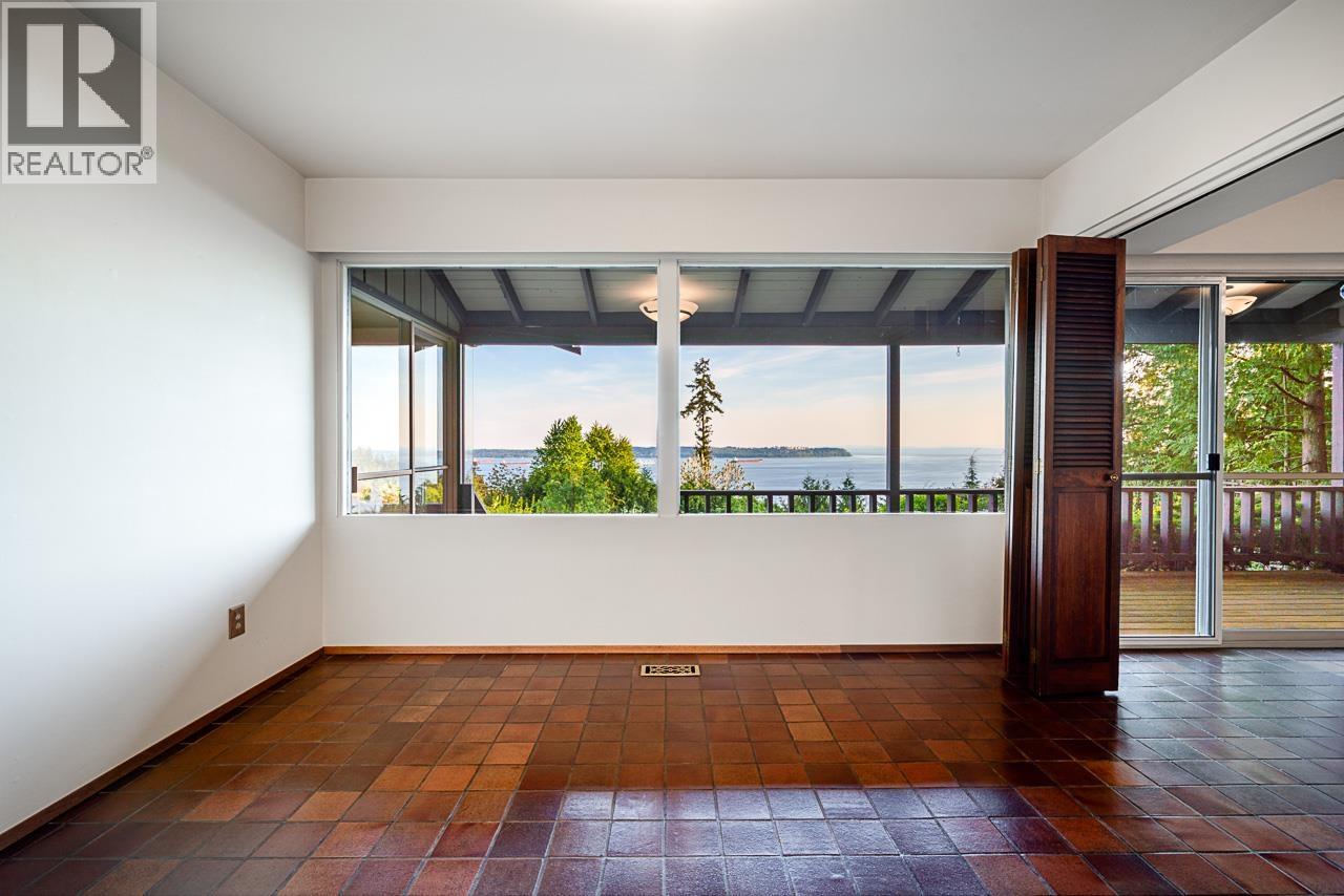 3898 Southridge Avenue, West Vancouver, British Columbia  V7V 3J1 - Photo 15 - R2997918