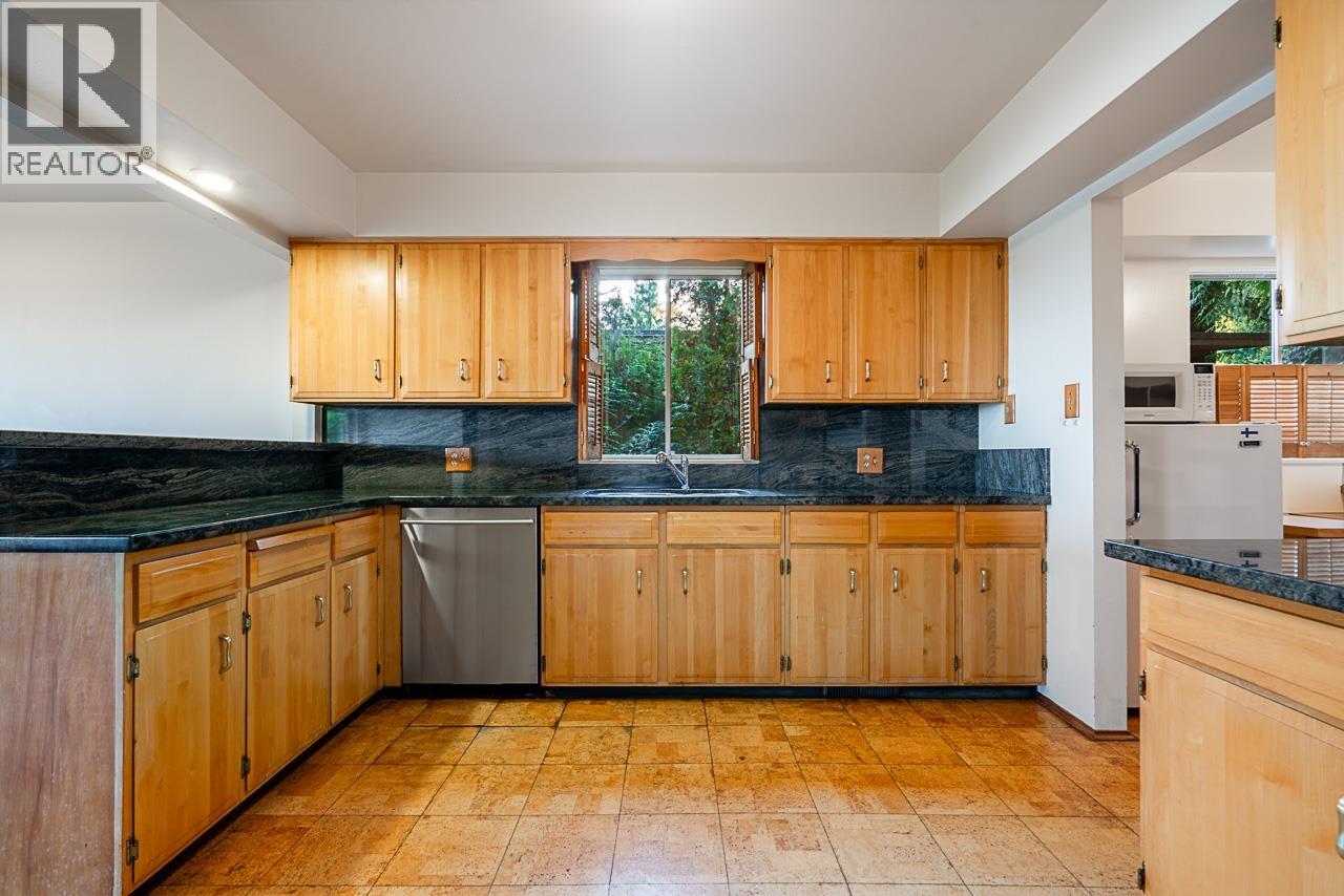 3898 Southridge Avenue, West Vancouver, British Columbia  V7V 3J1 - Photo 20 - R2997918