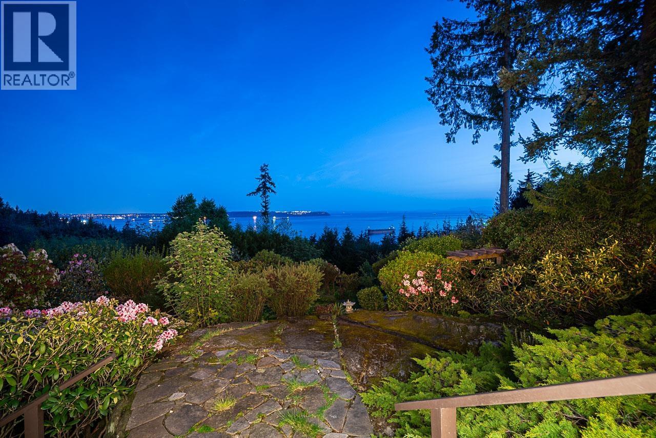 3898 Southridge Avenue, West Vancouver, British Columbia  V7V 3J1 - Photo 34 - R2997918