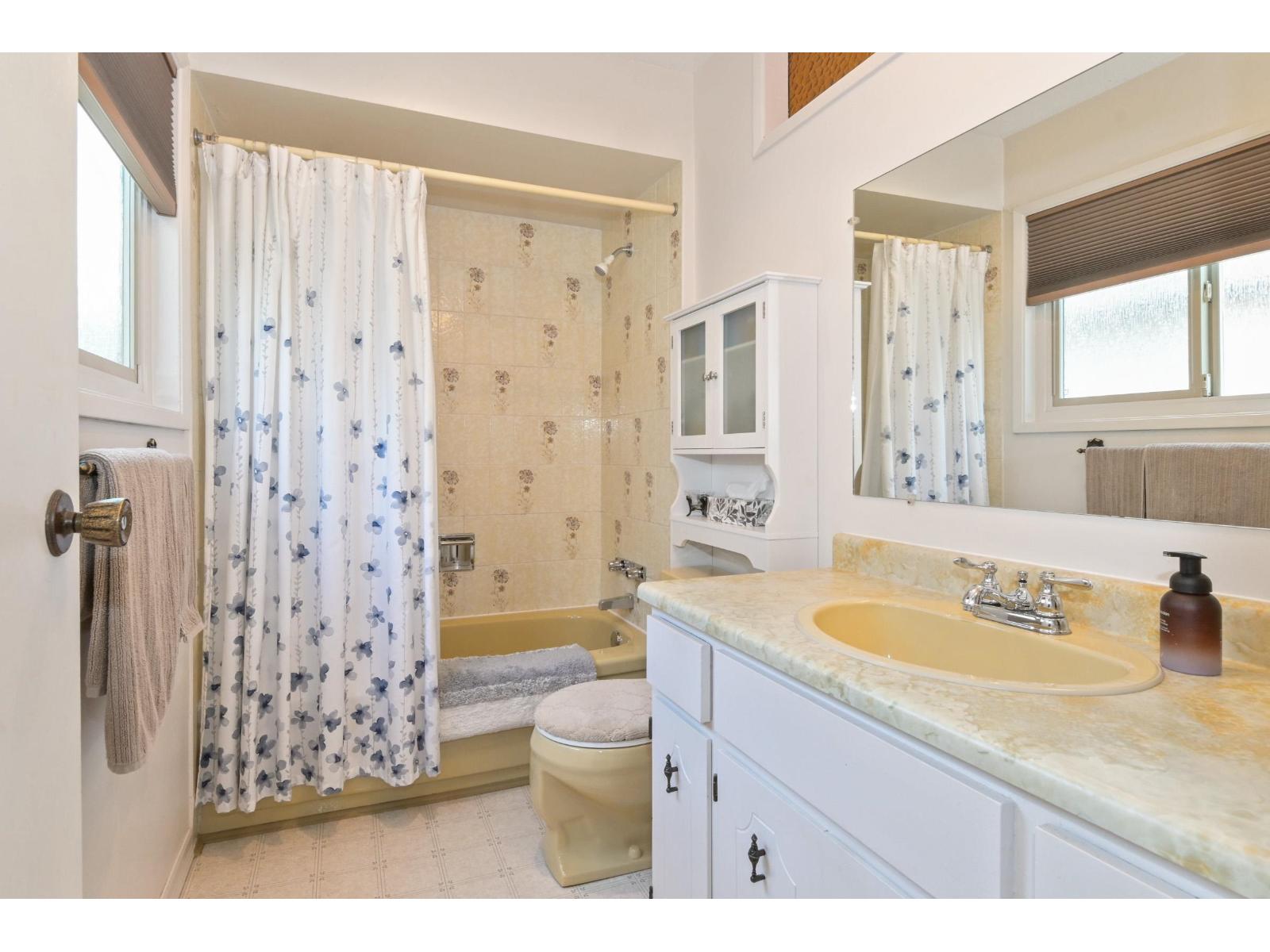 20123 49a Avenue, Langley, British Columbia  V3A 3S2 - Photo 17 - R3112356