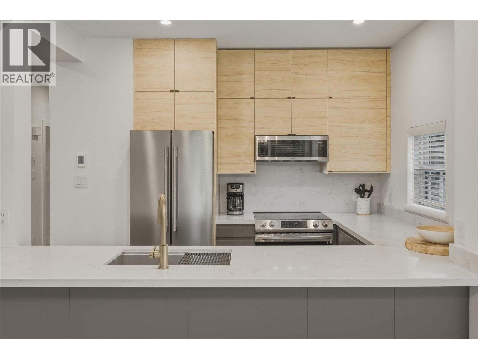 16 4628 Blackcomb Way, Whistler, British Columbia  V0N 1B4 - Photo 8 - R3112007