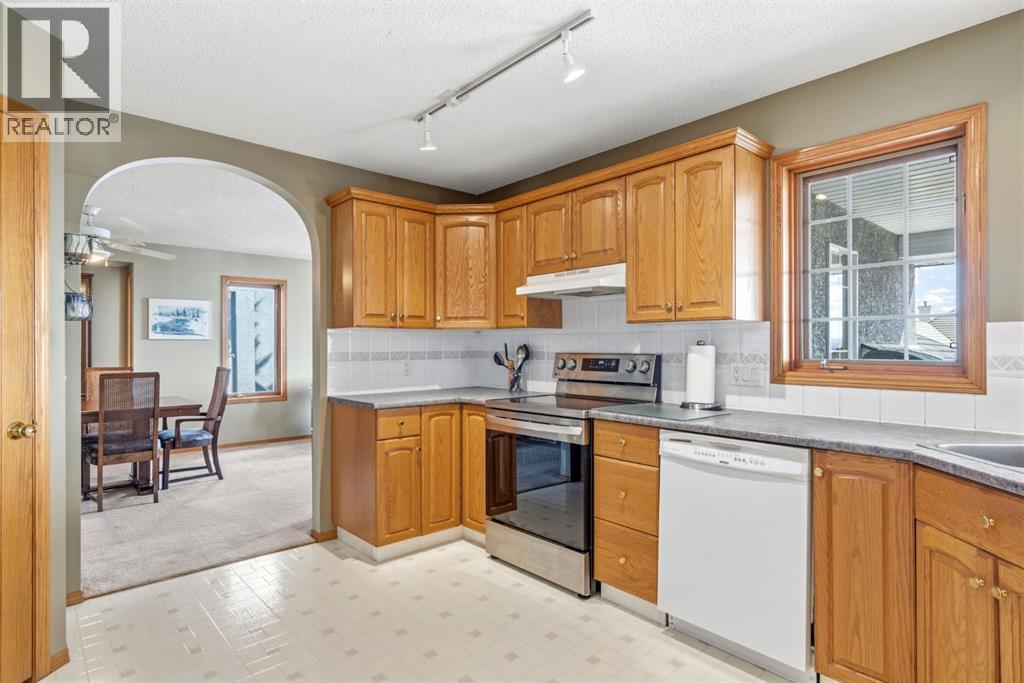 48 Headlands Close, Cochrane, Alberta  T4C 1M3 - Photo 16 - A2301386